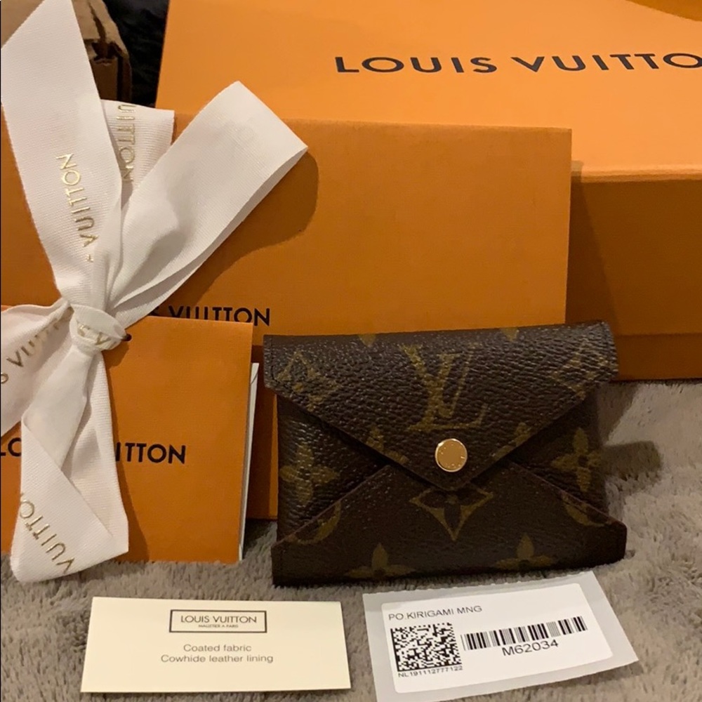 BRAND NEW 2020 LV KIRIGAMI